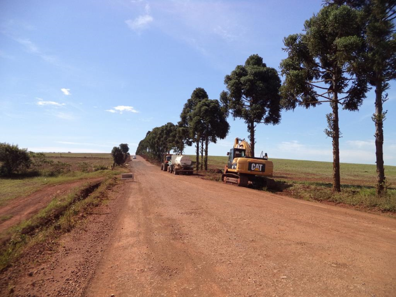 Andres assina ordem de serviço para reinício das obras do acesso à Buriti